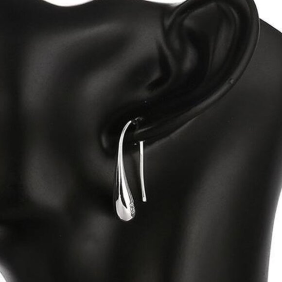 Sterling Silver Earrings One Size Sterling Silver stamped 925 Rain Drop - Picture 4 of 4